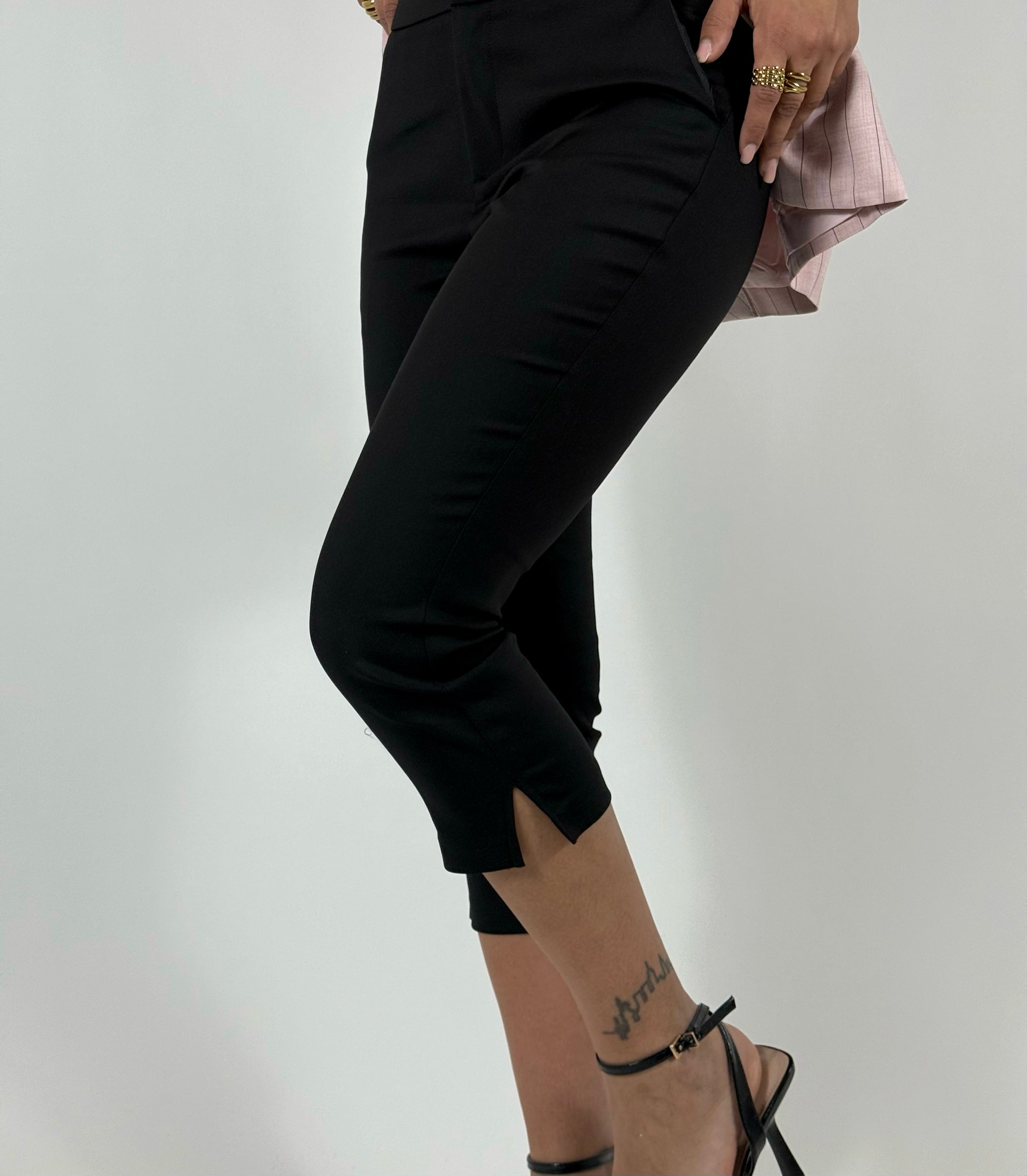 Pantaloni Slim Capri